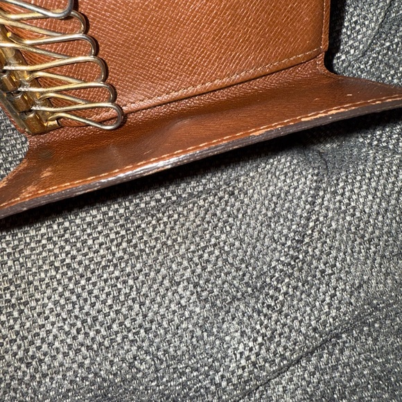 Vintage Authentic Louis Vuitton Monogram 6 Key Holder - Picture 8 of 10